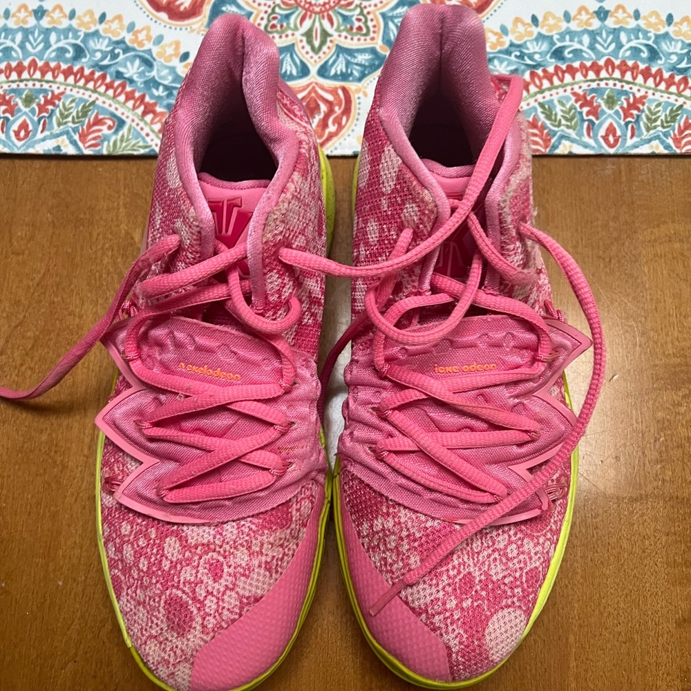 Rare Nickelodeon Nike Sneakers